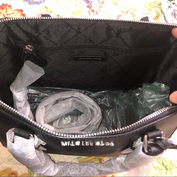 NWT Michael Kors Large Ciara Satchel - Picture 4 of 7